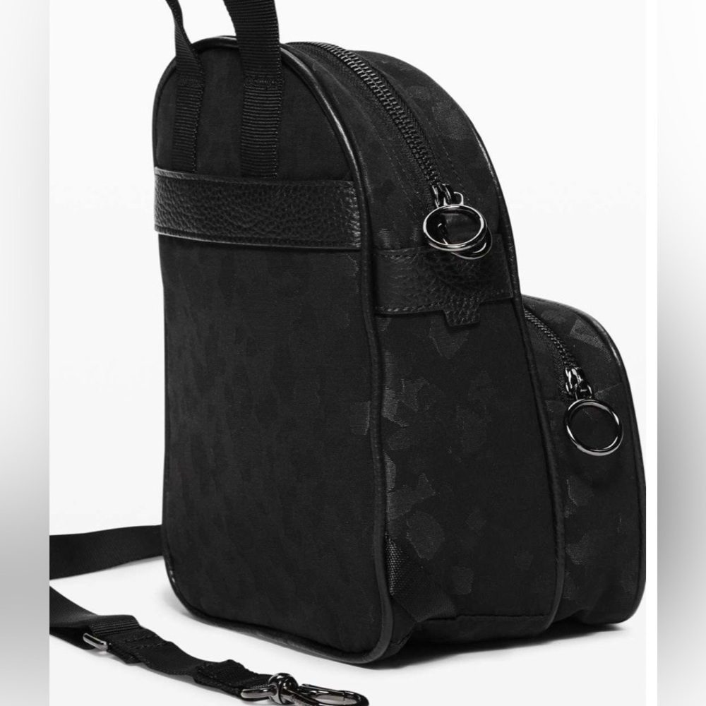 Lululemon Now and Always Convertible Bag *Mini
Backpack or Crossbody.